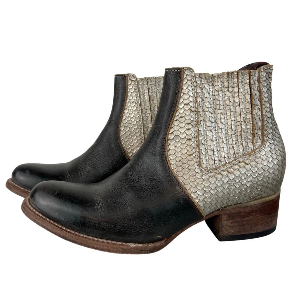 Freebird by Steven Salamanca Silver Snake Skin Black Leather Ankle Booties (9)